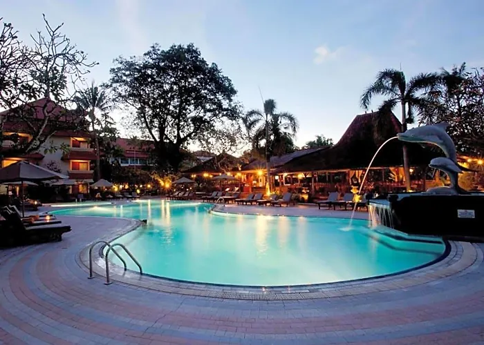 White Rose Kuta Resort, & فندق 4*