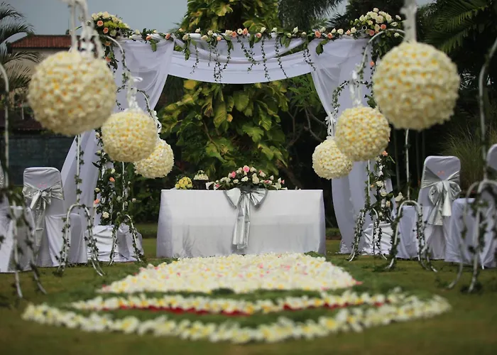 فندق White Rose Kuta Resort, & ليجيان