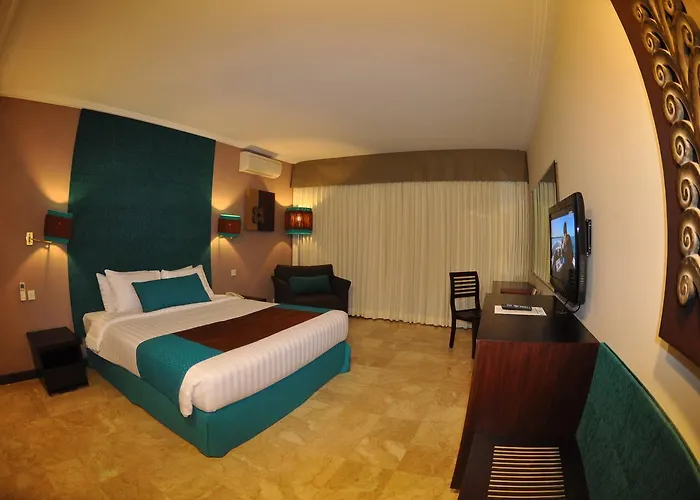 White Rose Kuta Resort, & فندق
