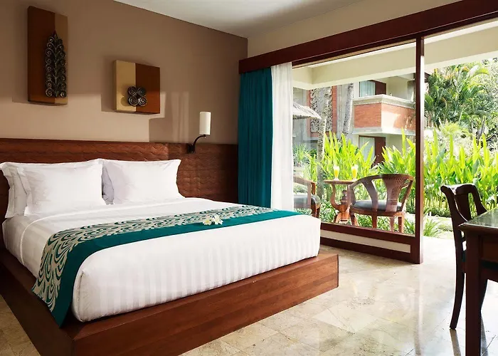White Rose Kuta Resort, & فندق