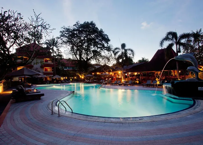 White Rose Kuta Resort, & فندق 4*