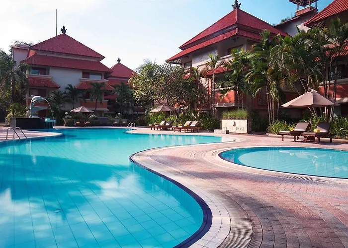 White Rose Kuta Resort, & 4* ليجيان